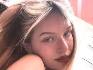 PatriciaLois  live sex cam