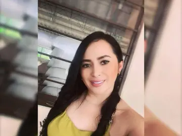 Mialaurentt  live sex cam