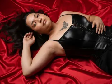 SaraColmena  live sex cam