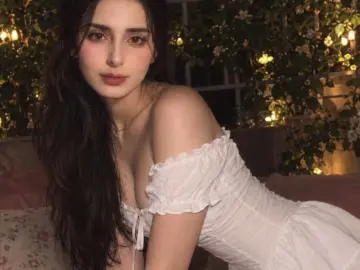 ZaylaAmin  live sex cam