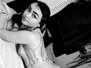 EvangelineJung  live sex cam