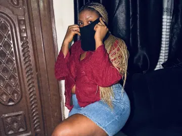 Lydiahenderson  live sex cam