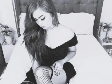 MckenzieLeei  live sex cam