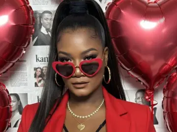 AlessiaSantoro  live sex cam