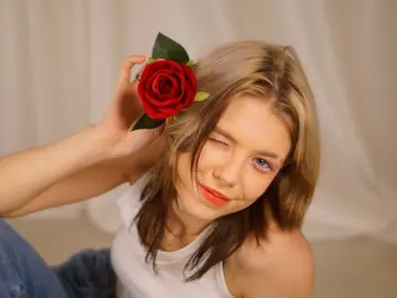BettieDaryanl  live sex cam