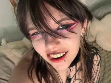 BettieDaryanl  live sex cam