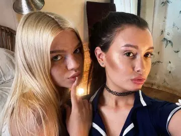 OdeteAndGussia  live sex cam