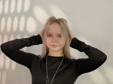 ShakiraMenches  live sex cam