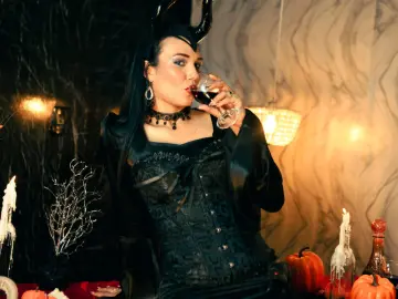 NicMiss  live sex cam