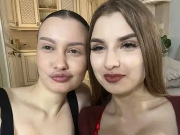 TondaAndGussie  live sex cam