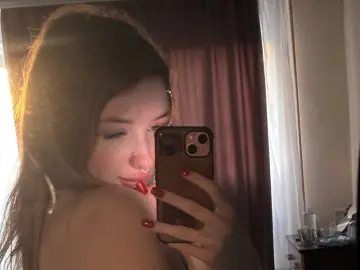 JadeDerrow  live sex cam