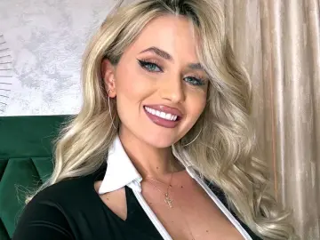 MoniqueSin  live sex cam