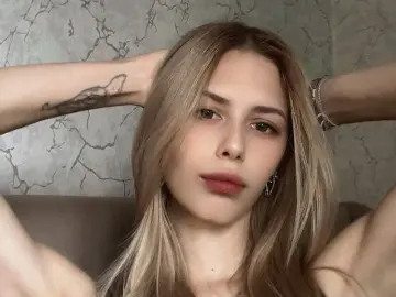 MayeRidenour  live sex cam
