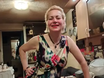 ErwinaAmethist  live sex cam