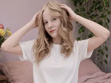 GraceKitty  live sex cam