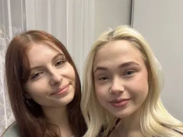 AngelynAndLang  live sex cam