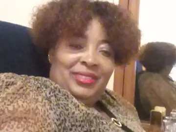 PeggyLiz  live sex cam