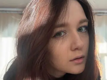 LupitaSedrakyan  live sex cam