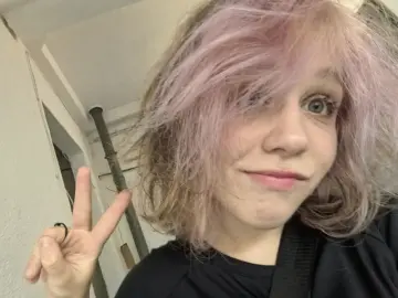 NieshaBendas  live sex cam
