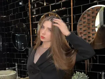ViolaSokolowich  live sex cam