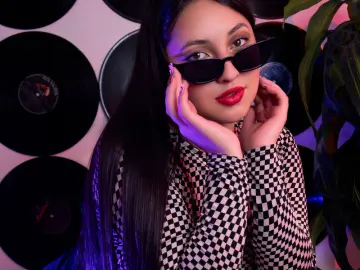HanniClark  live sex cam