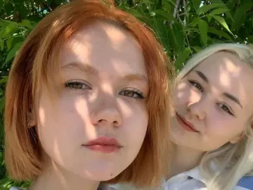 KailaAndPolly  live sex cam