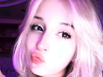 SolSanquenetti  live sex cam