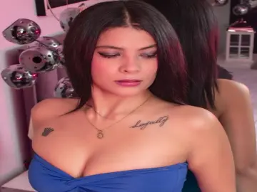 PenelopeBonde  live sex cam