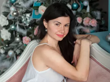 YulieLimans  live sex cam