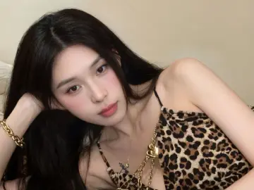 ZhiYue  live sex cam