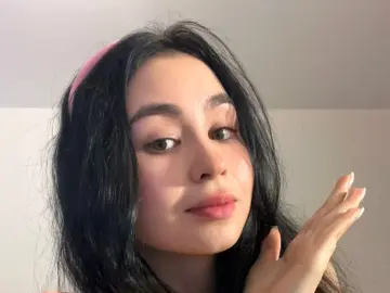 MinnieMile  live sex cam