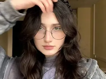 DianneBrowie  live sex cam