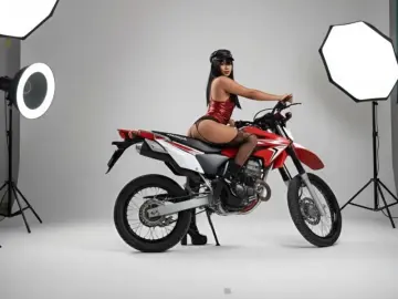 AlisGuerrero  live sex cam