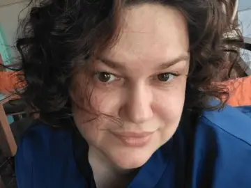 PollyYappy  live sex cam