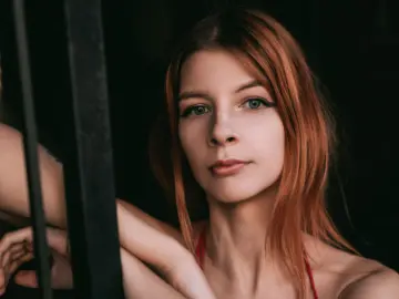 ArianeRogers  live sex cam