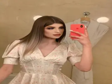 RolandePhilavanh  live sex cam
