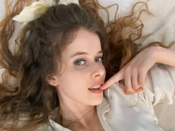 LoraWarner  live sex cam