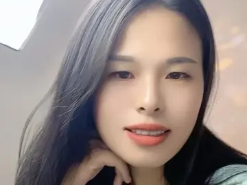DaieEiia  live sex cam