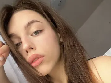 LyraMoonshadow  live sex cam