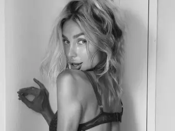 EvaWade  live sex cam