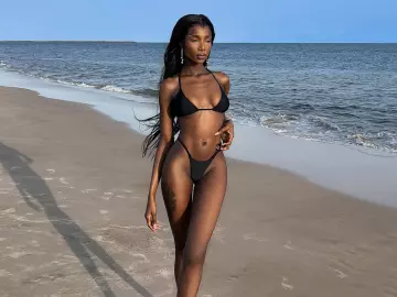 AgathaKing  live sex cam