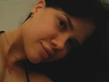 SarahHunny  live sex cam