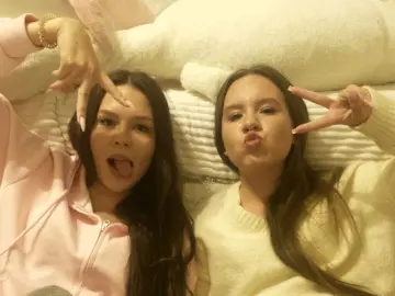 AliceAndLisa  live sex cam