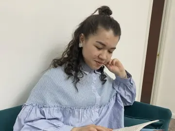 EllyJames  live sex cam