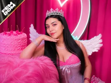 PoppyKensington  live sex cam