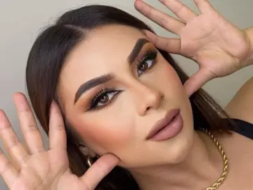 IvannaFerrini  live sex cam