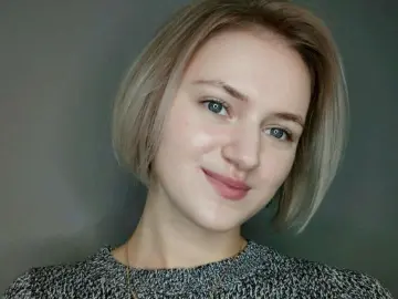 AuroraBeour  live sex cam