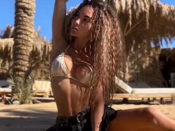 AgneseRufous  live sex cam