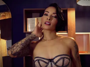 LadyRussell  live sex cam