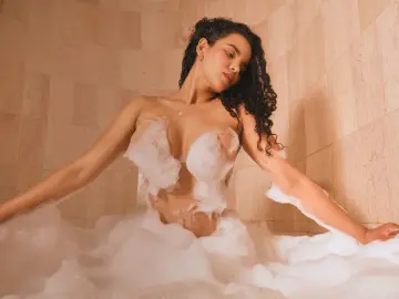 PerlaMiller  live sex cam